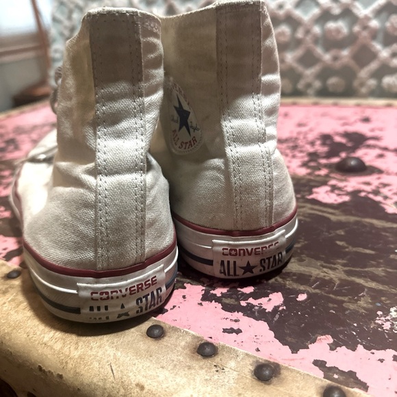 CONVERSE White Hi top chucks Sz 8.5 - Well Loved - Picture 5 of 8